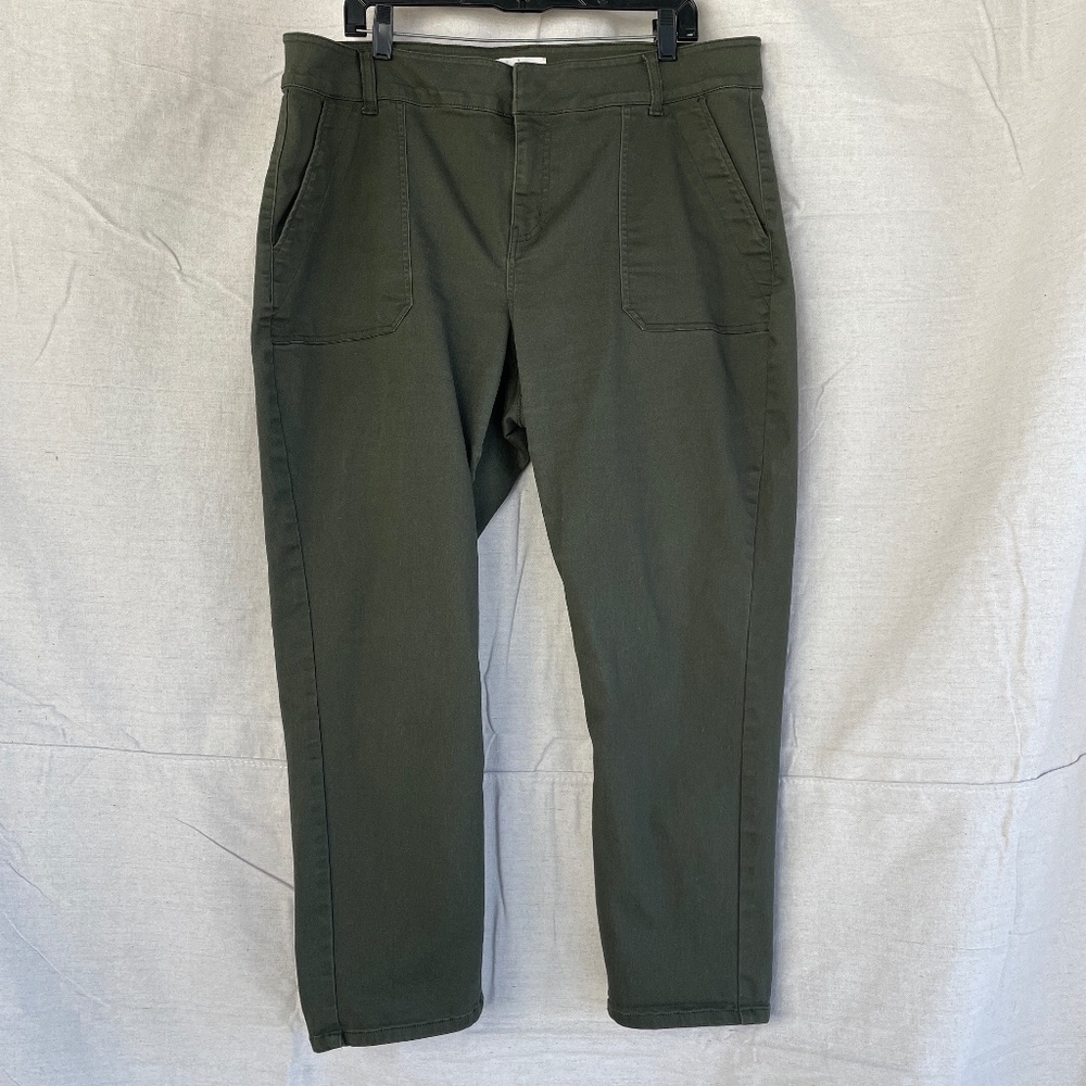 Stitch Fix Magnolia Grace Army Green Cotton Blend Cropped Stretch Trousers